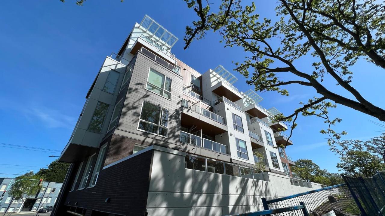 Hillside Oasis By Iris Properties! Victoria Exterior photo